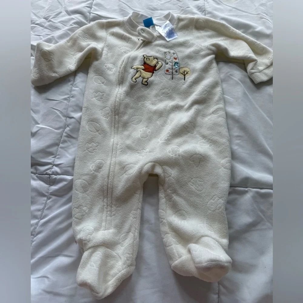 Disney Baby Boy Girl Winnie the Pooh Off White Cream Winter Onesie Footie - Picture 1 of 3